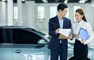 杭州電動汽車租賃一年不到2萬 綠色出行新風尚